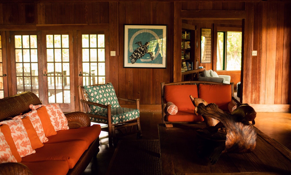 Kaunakakai House | Historical lodge at Pu'u O Hoku Ranch! Outdoor pool and farm-to-table meals!
