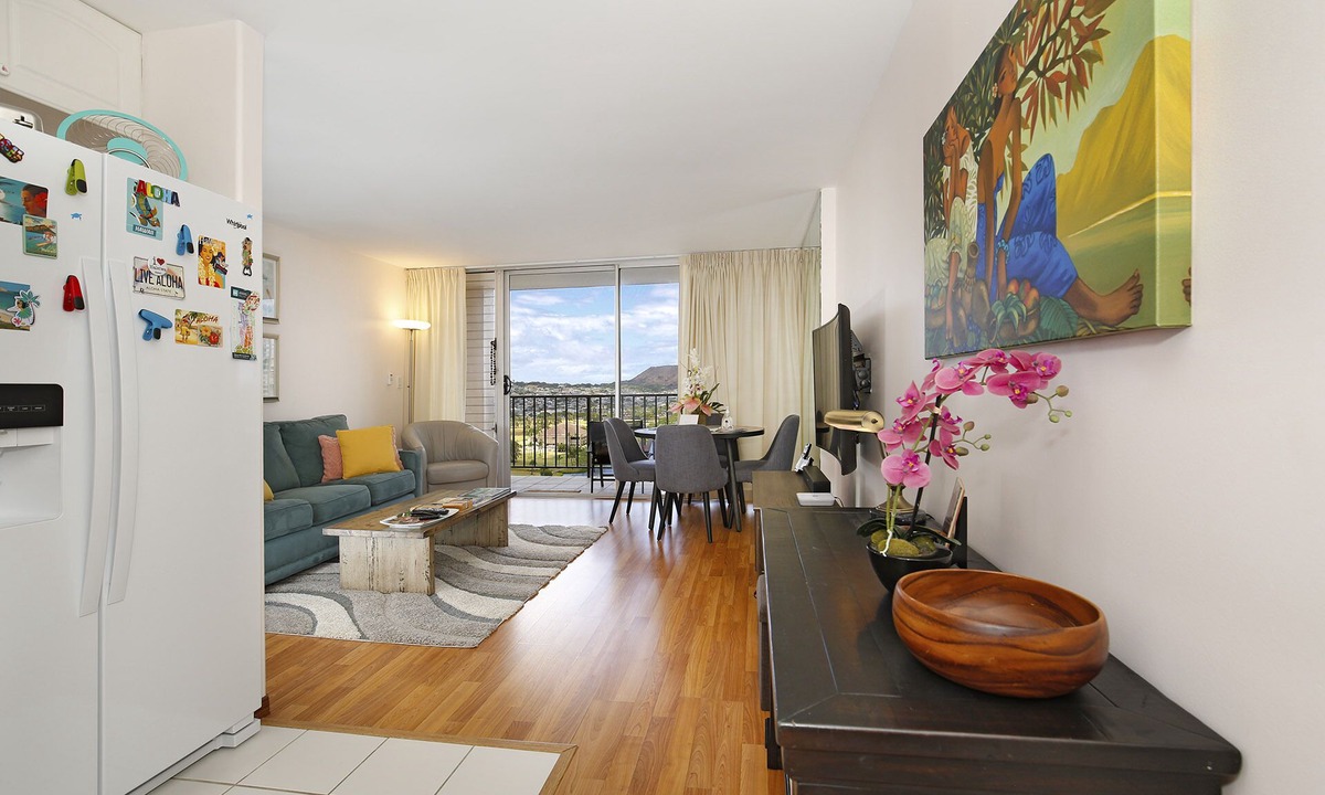 Waikiki Condo | Great for Families! Partial Ocean/Canal/Diamond Head Views! Pool, Wi-Fi, Prkg