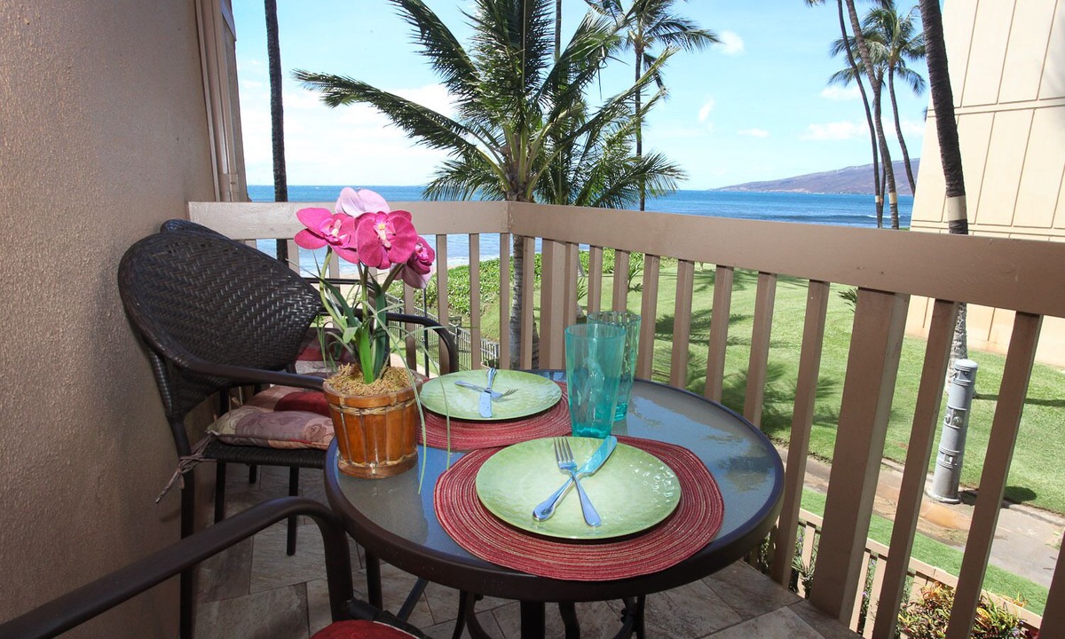 Kihei Condo | OCEANFRONT RESORT - Summer on Sale - Kihei Sands Beachfront Condos - Unit B10