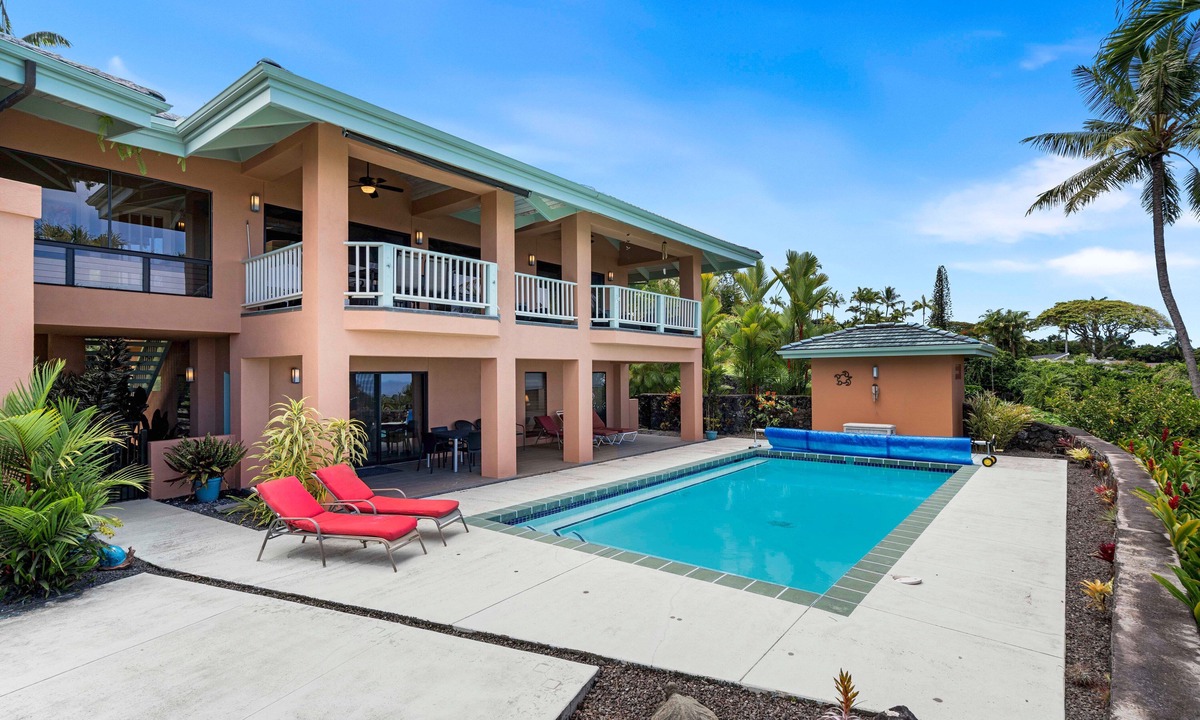 Kailua-Kona House | 🏖️Private Kona Ocean View Home w/Saltwater Pool & 3 Lanais | Puʻuwai Villa