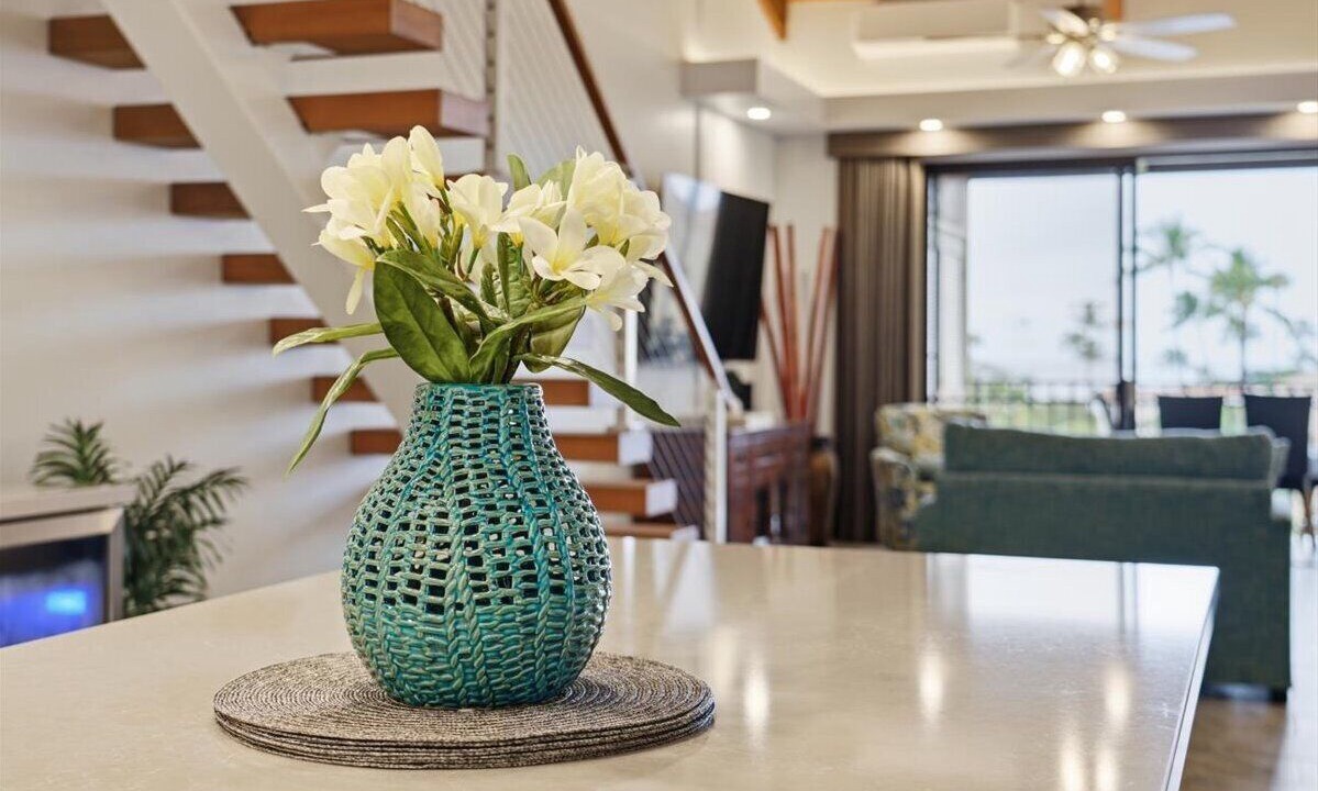 Kihei Condo | BRAND NEW REMODEL-OCEAN VIEWS-WELL EQUIPPED-AC THROUGHOUT-METICULOUS CLEANING