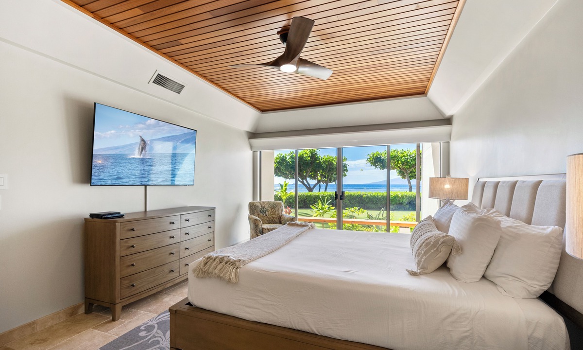 Historic Lahaina Front Street Condo | Puunoa - CoralTree Residence Collection