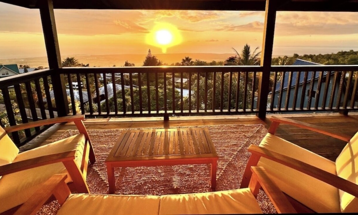 Kalaoa House | Stunning Ocean Views + Designer Designed Kona Home