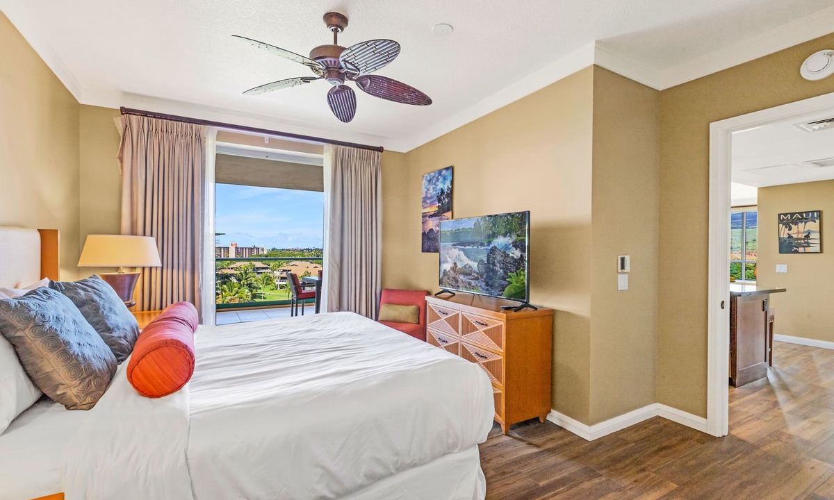 Honokowai Condo | Maui Resort Rentals: Honua Kai Hokulani 736 – 7th Floor Ocean & Mountain Views w/King Size Balcony!