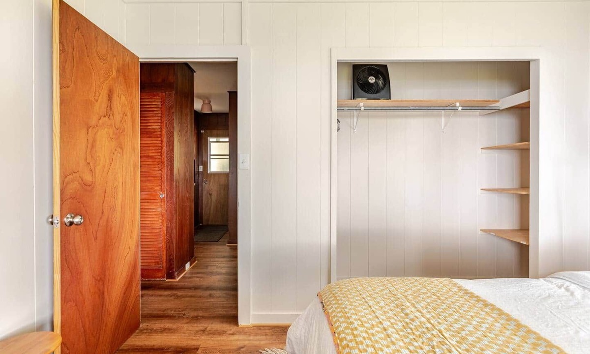Honalo House | Kona Farm Stay - Amazing Ocean and Sunset Views