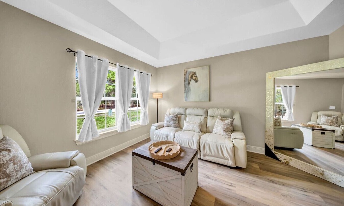 Fellowship House | Modern Getaway-Private Tub & Game Room