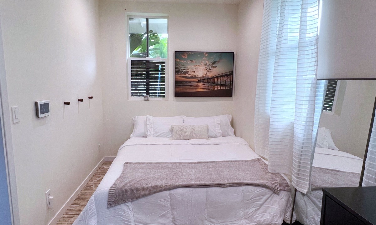 Hauula Cottage | Modern Oceanfront Cottage