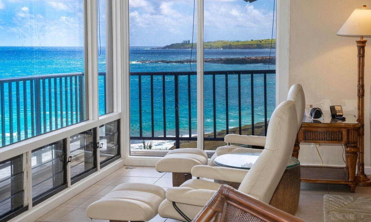 Kapalua Condo | Kapalua Bay Villa 22B4 Gold Oceanfront 1 Bedroom