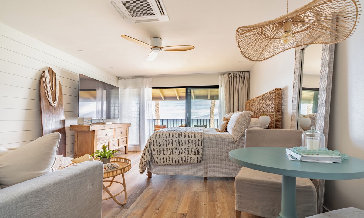 Kahana Apartment | Chic Oceanfront Escape-Boutique Studio-Noelani 219-Cold AC-Amazing Ocean View