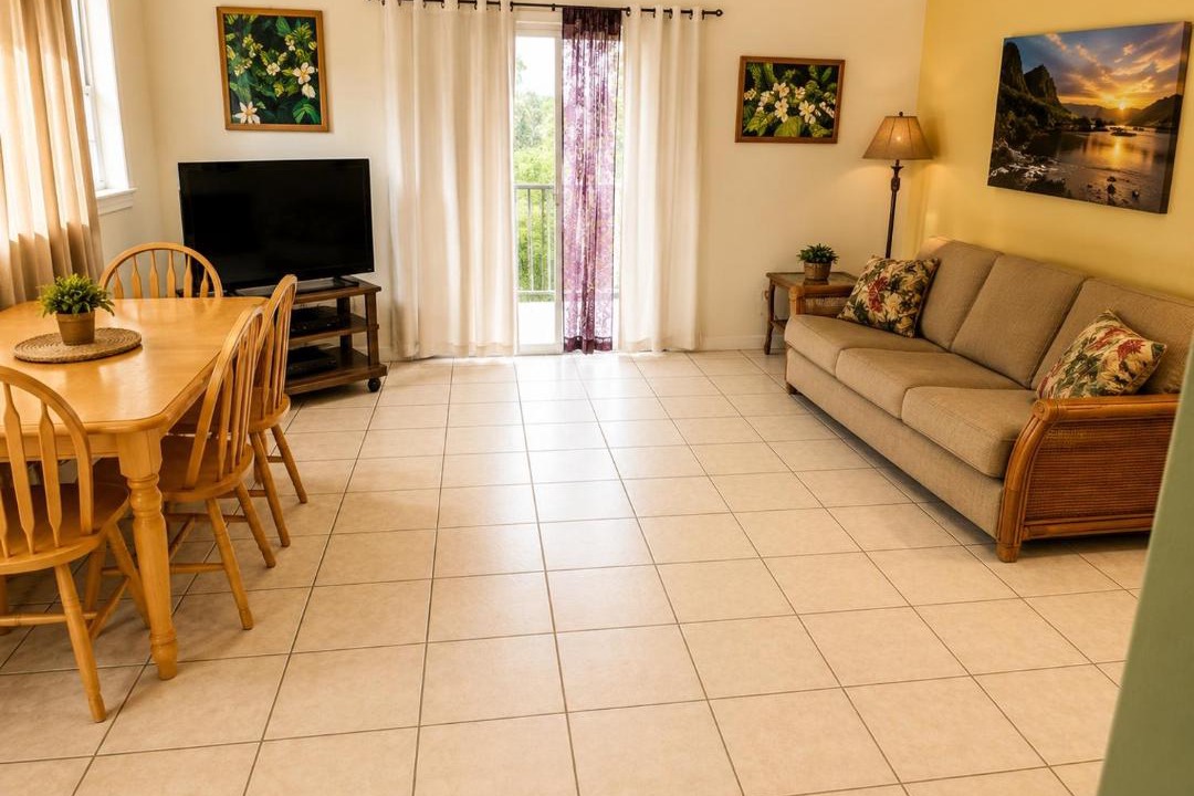 Pauwela Apartment | Dual Balconies Full Kitchen + Parking