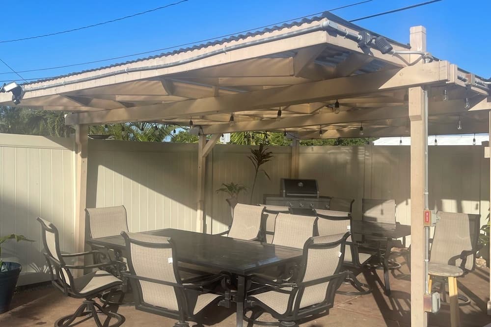 Photo of Outdoor in Historic Lahaina Front Street