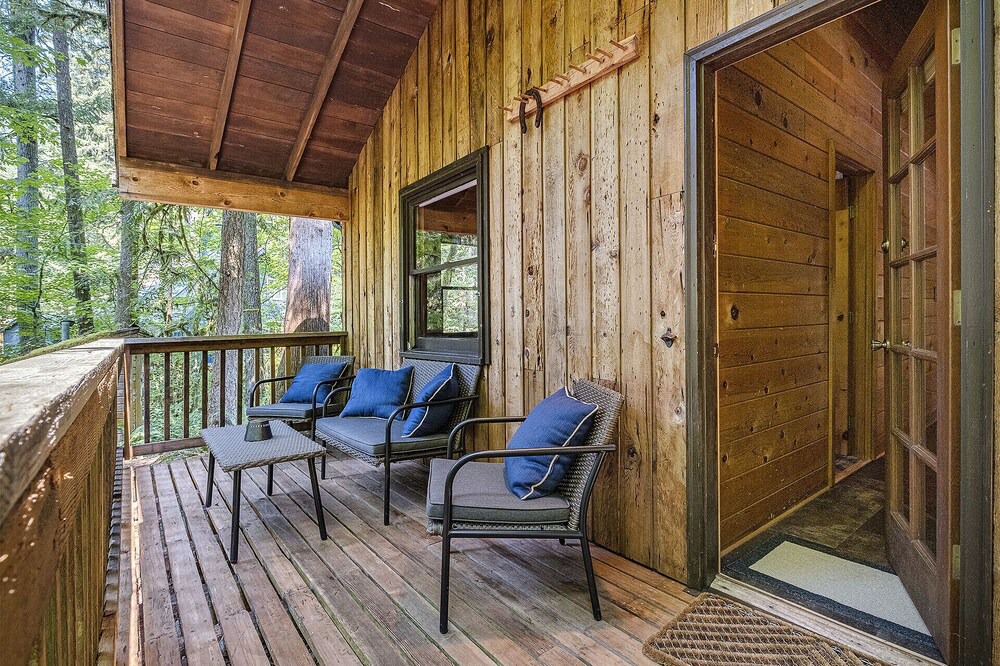 Photo of Patio Balcony in Rhododendron