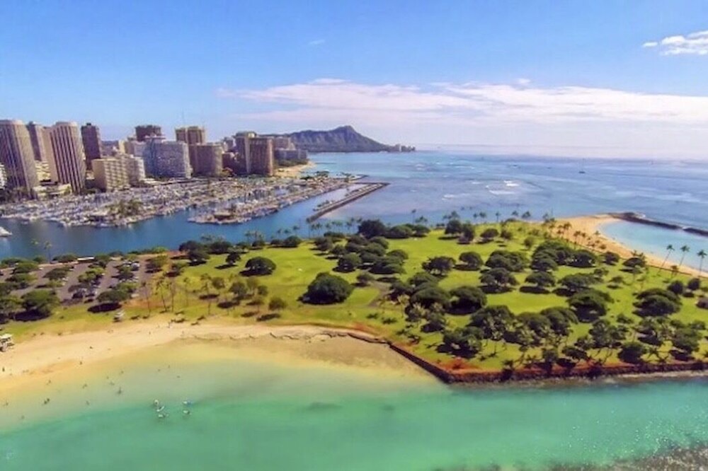 Photo of Others in Waikiki
