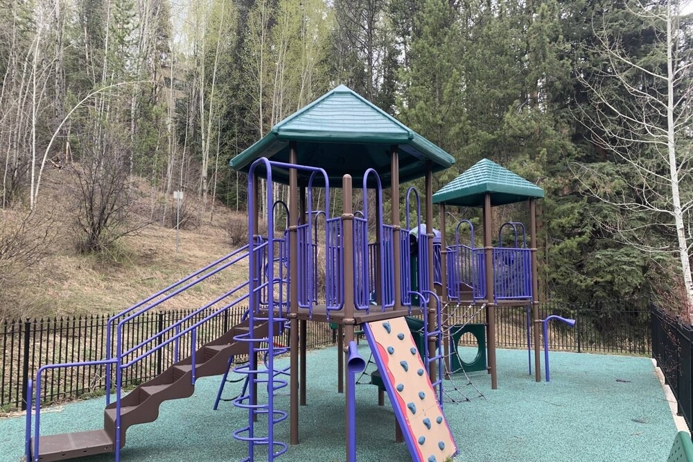 Photo of Others in Highland Meadows