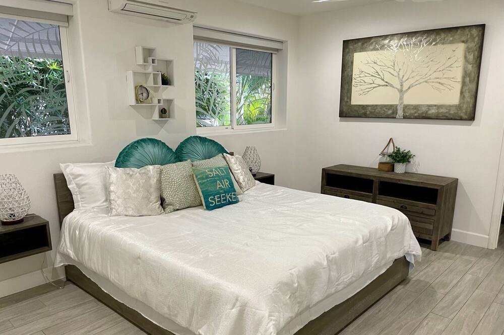 Photo of Bedroom in Kailua