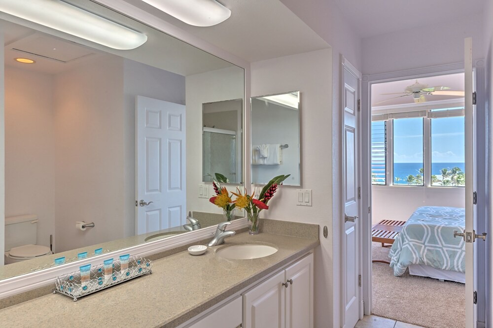 Photo of Bathroom in Poipu