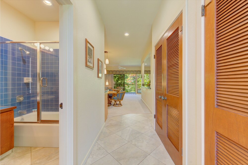Photo of Bathroom in Poipu