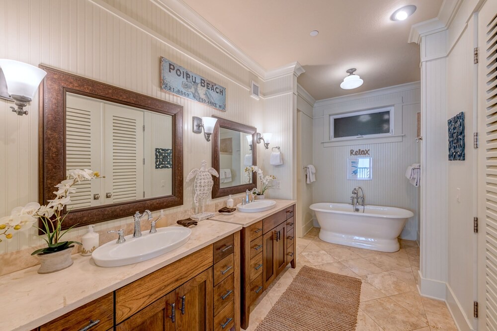 Photo of Bathroom in Poipu