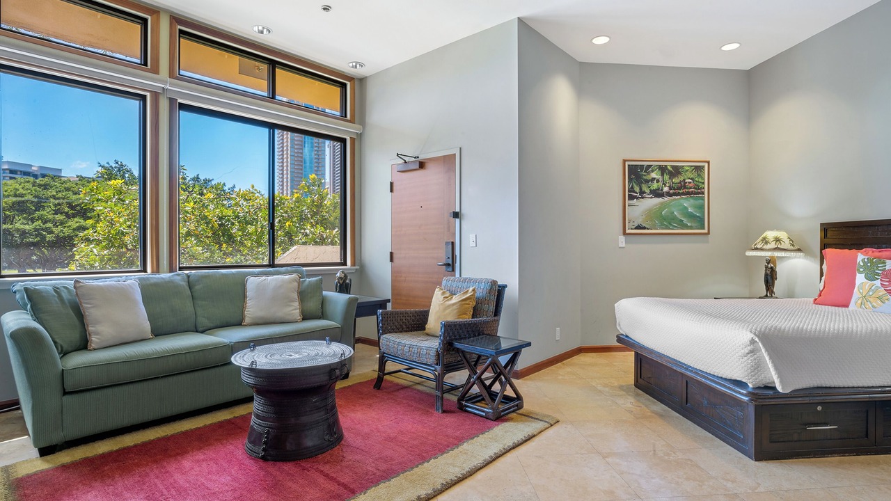 Photo of Bedroom in Waikiki