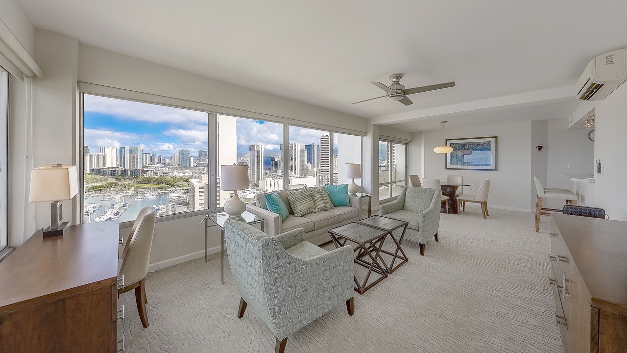 Photo of Bedroom in Waikiki
