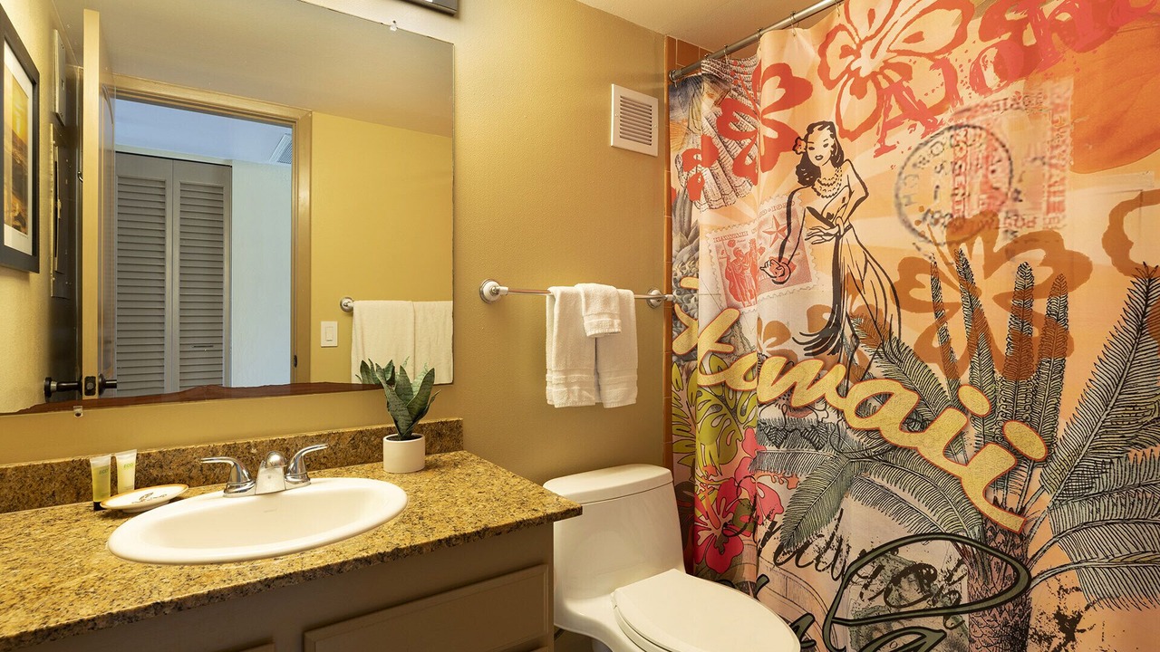 Photo of Bathroom in Kahaluu Bay