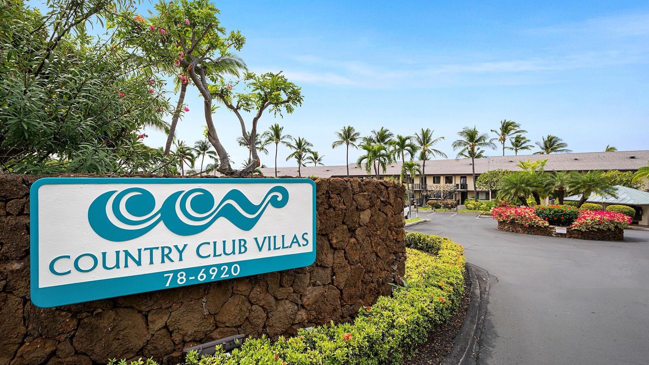 Photo of Others in Historic Kailua Village