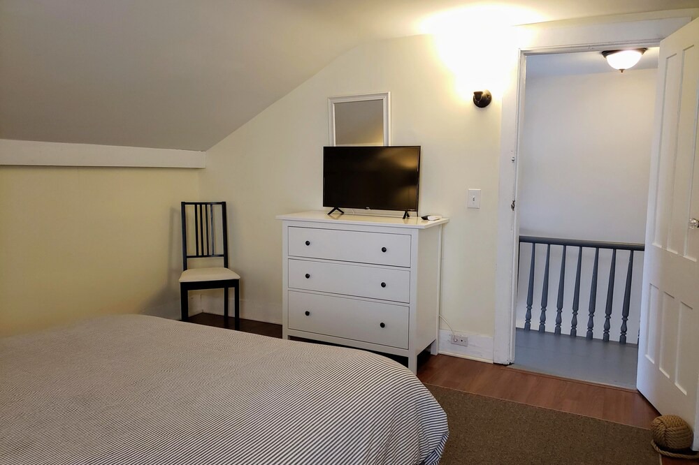 Photo of Bedroom in Mystic