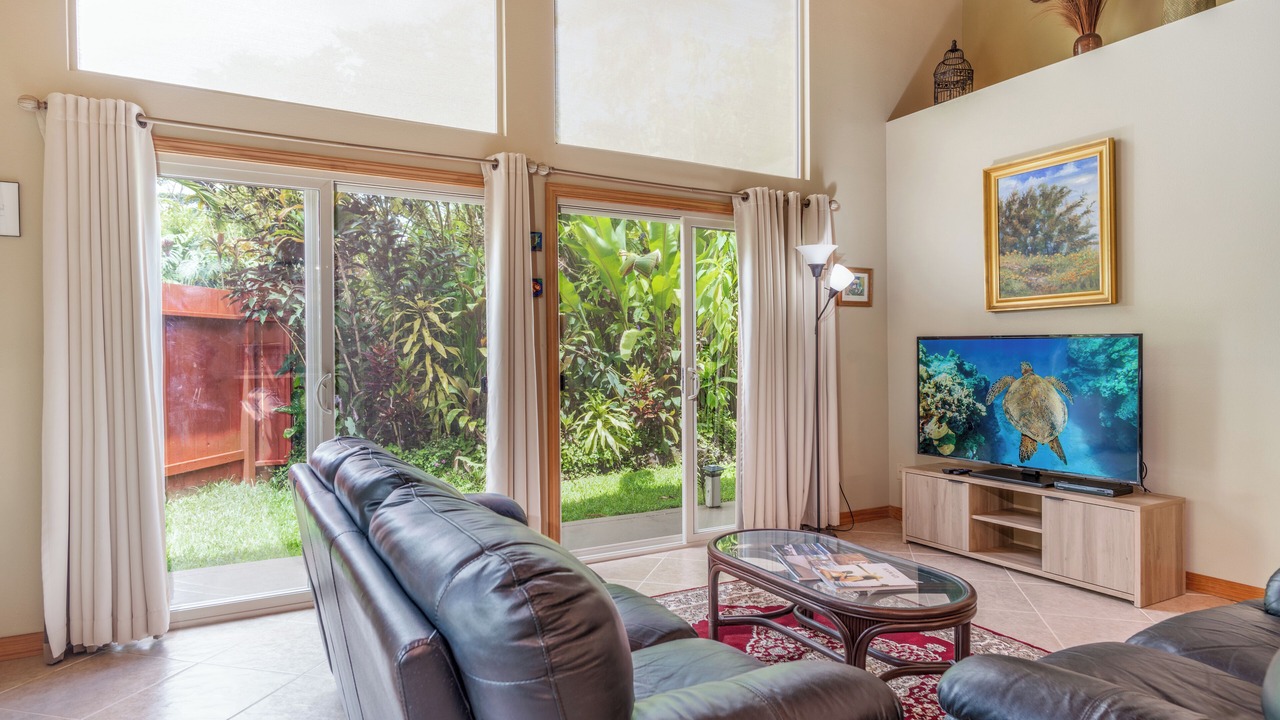Photo of Livingroom in Leilani Estates