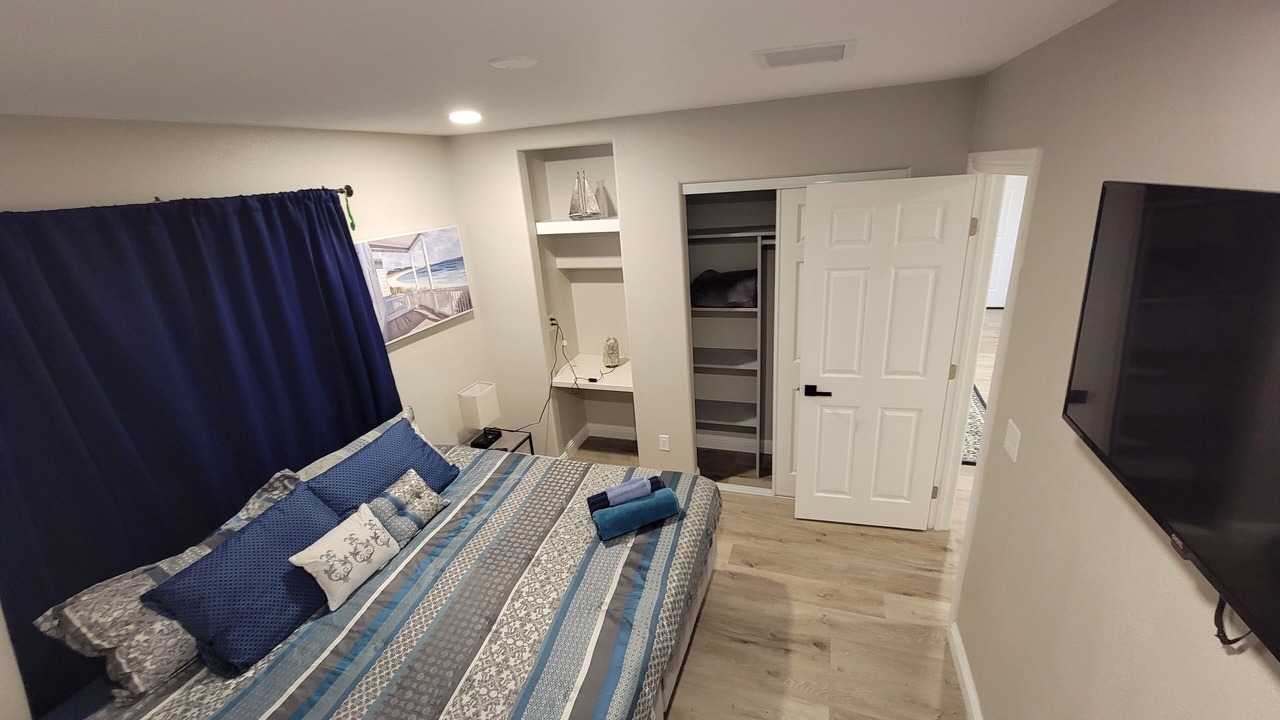 Photo of Bedroom in Central Escondido