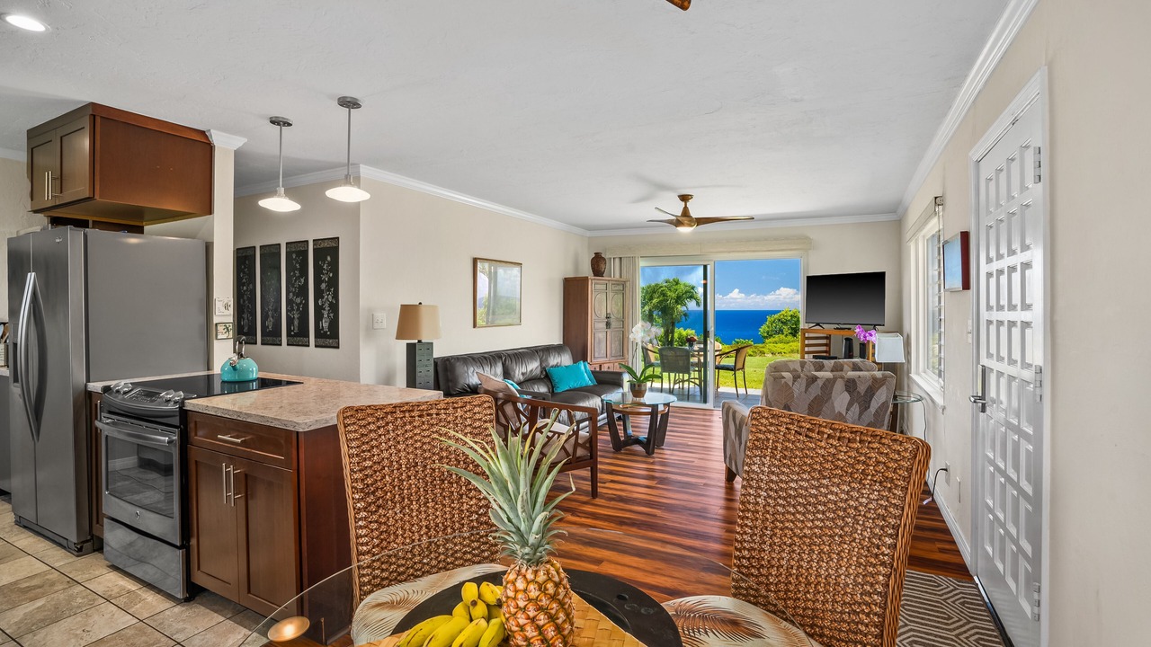 Photo of Livingroom in Princeville