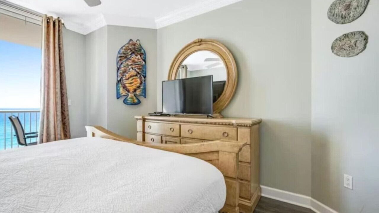 Photo of Bedroom in Navarre Beach
