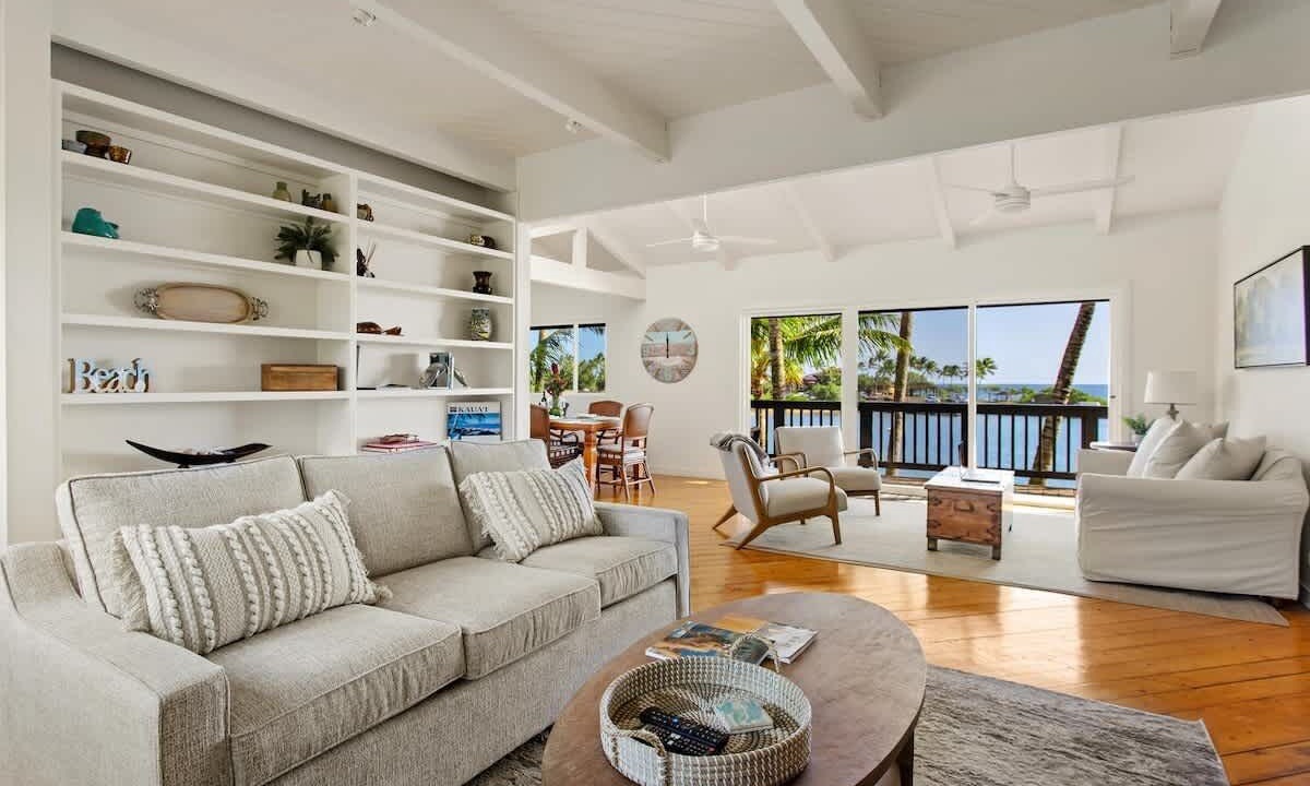 Photo of Livingroom in Poipu