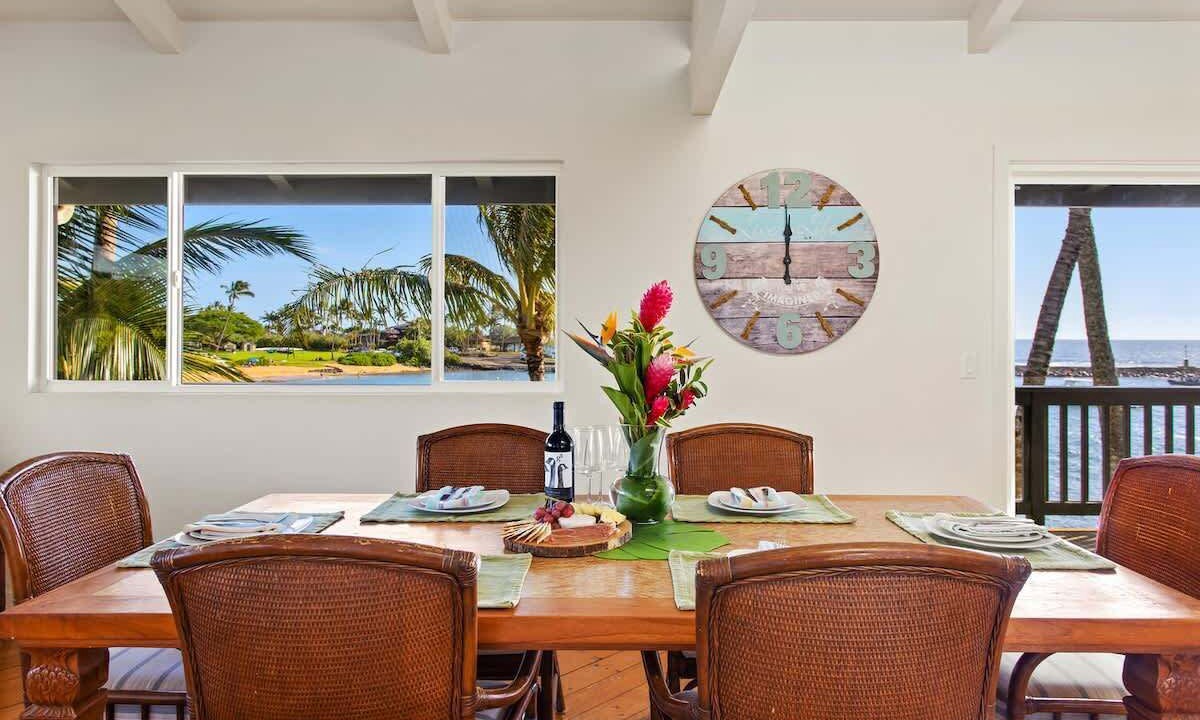 Photo of Livingroom in Poipu