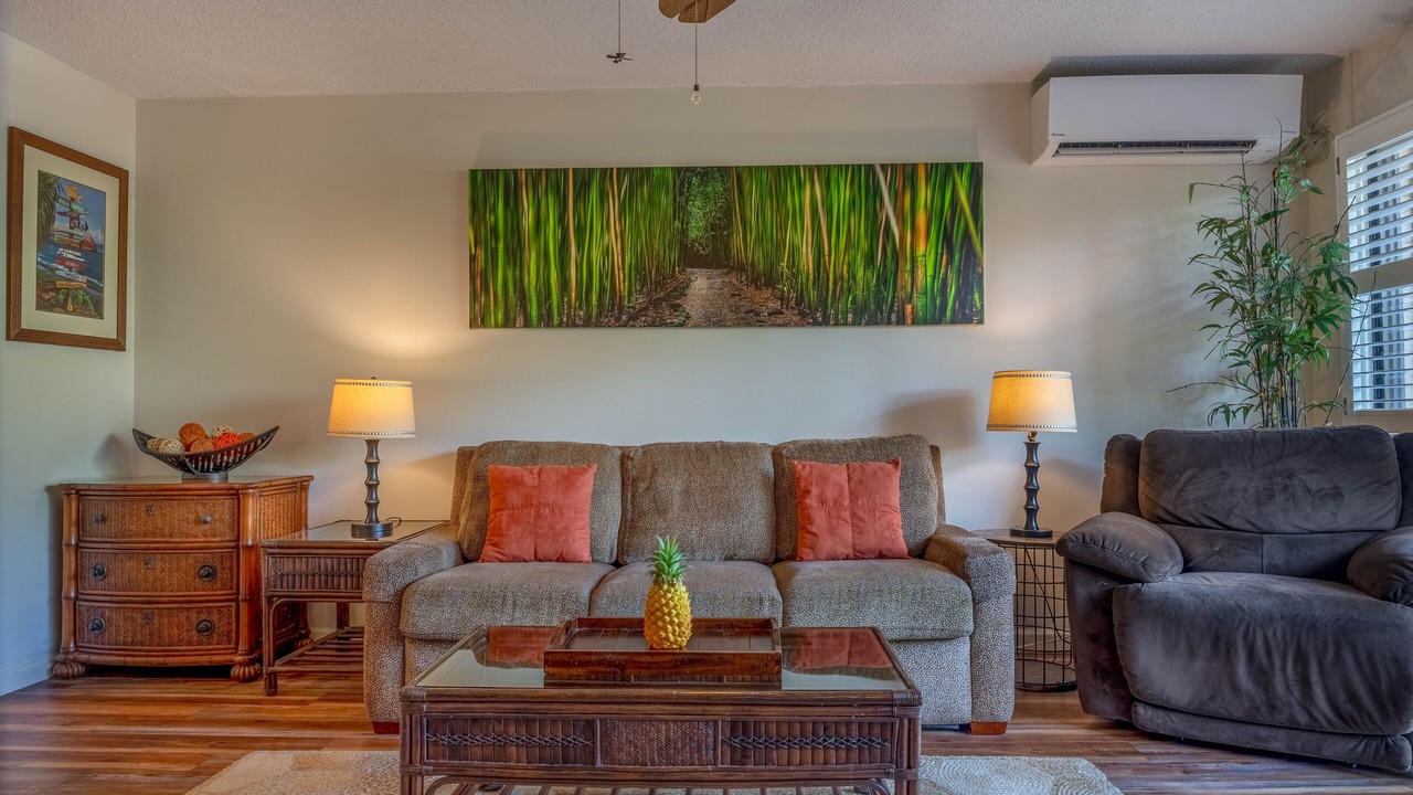 Photo of Bedroom in Maalaea