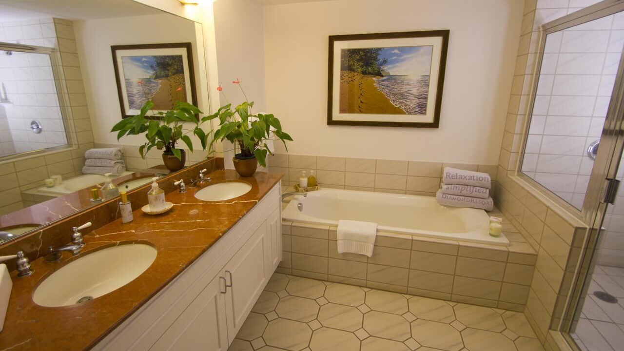 Photo of Bathroom in Poipu