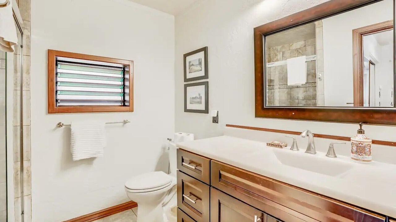 Photo of Bathroom in Lihue