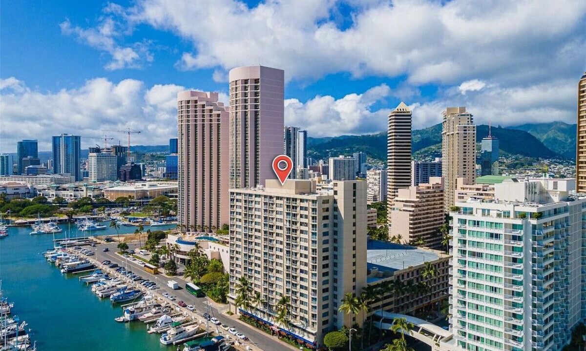 Photo of Others in Waikiki