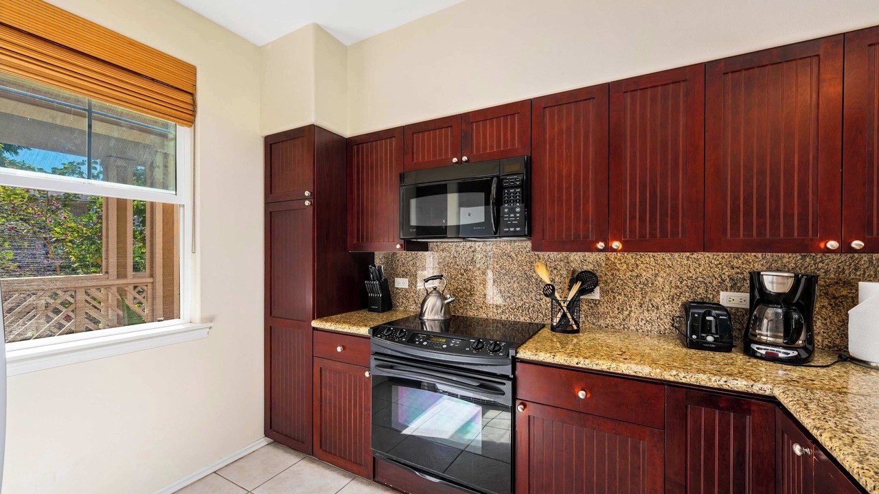 Photo of Kitchen in Waikoloa