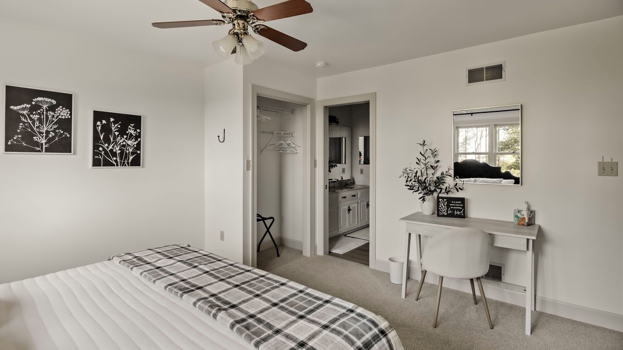 Photo of Bedroom in Strasburg