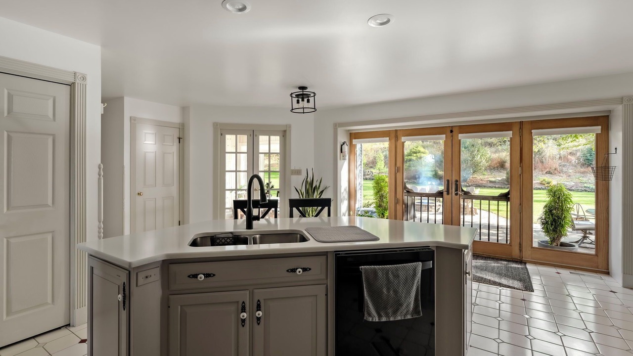 Photo of Kitchen in Strasburg
