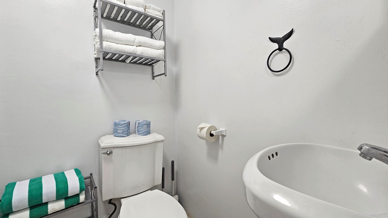 Photo of Bathroom in Waikiki