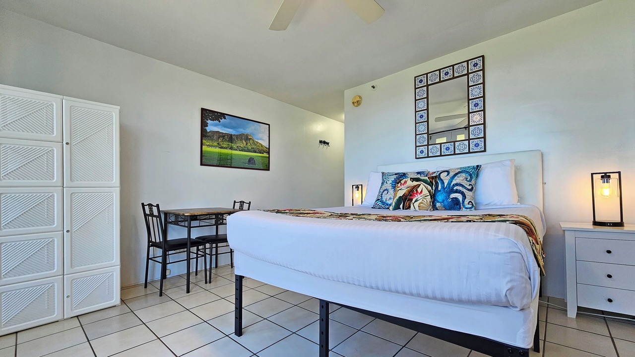 Photo of Bedroom in Waikiki
