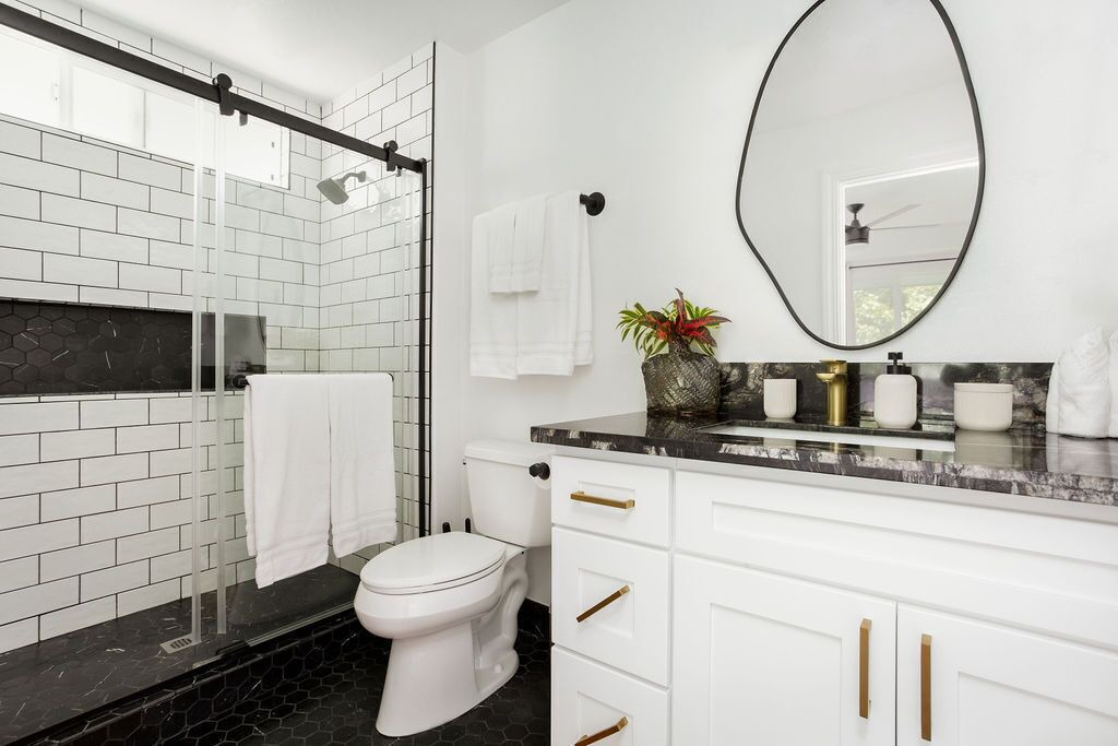 Photo of Bathroom in Keaau