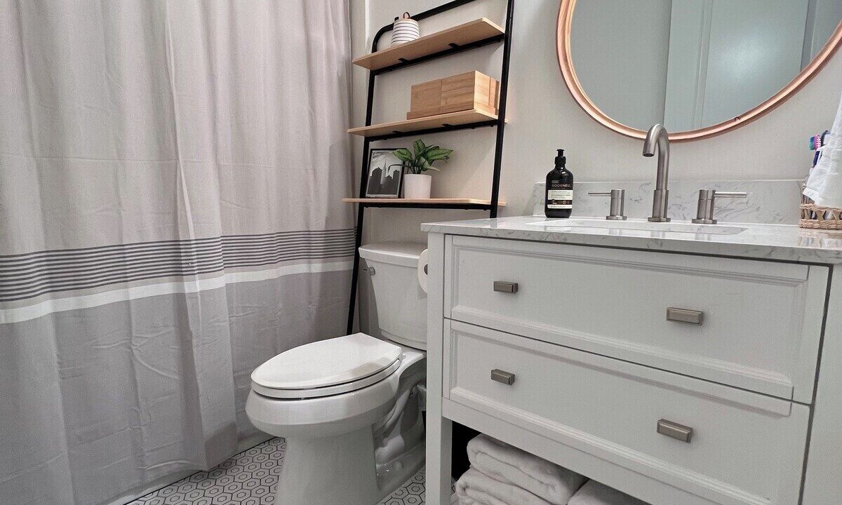 Photo of Bathroom in Kahuku