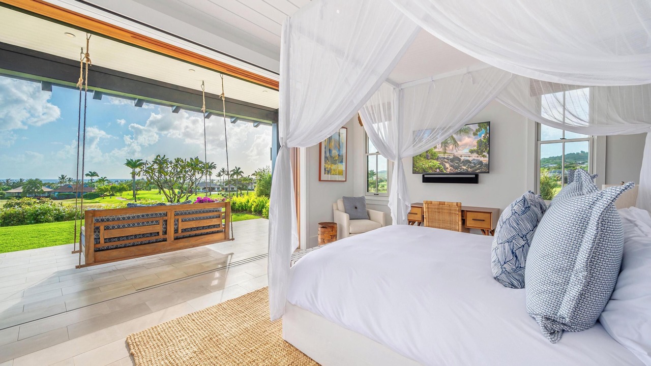 Photo of Bedroom in Poipu