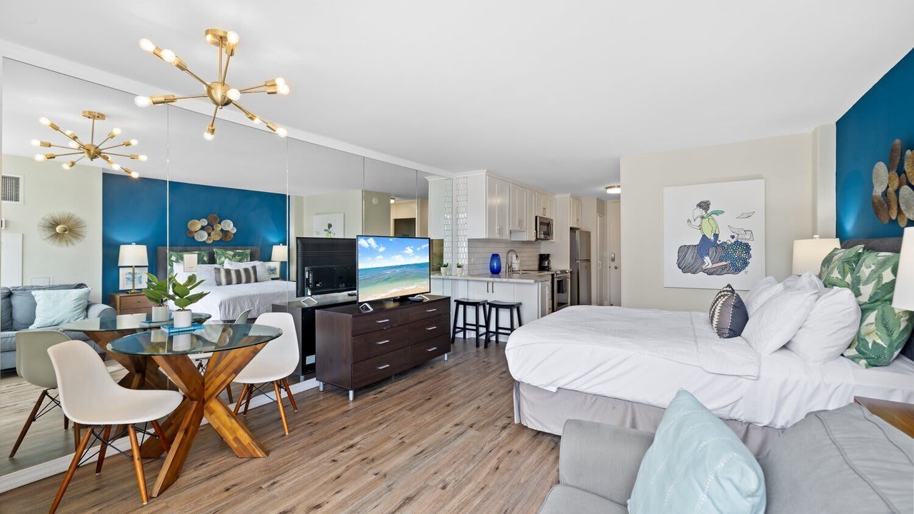 Photo of Bedroom in Waikiki