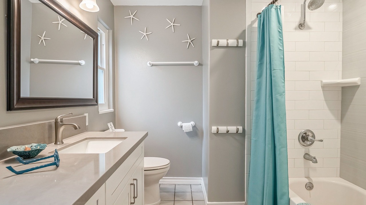Photo of Bathroom in Kaneohe