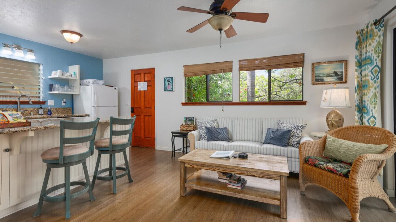 Photo of Livingroom in Honaunau-Napoopoo