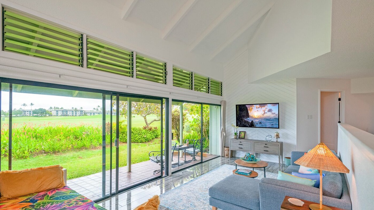 Photo of Livingroom in Princeville