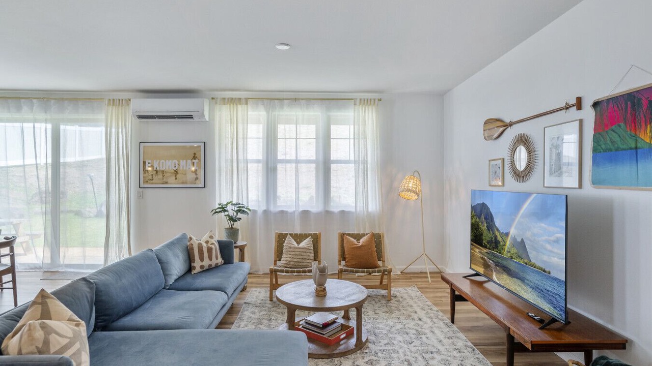 Photo of Livingroom in Makaha Valley